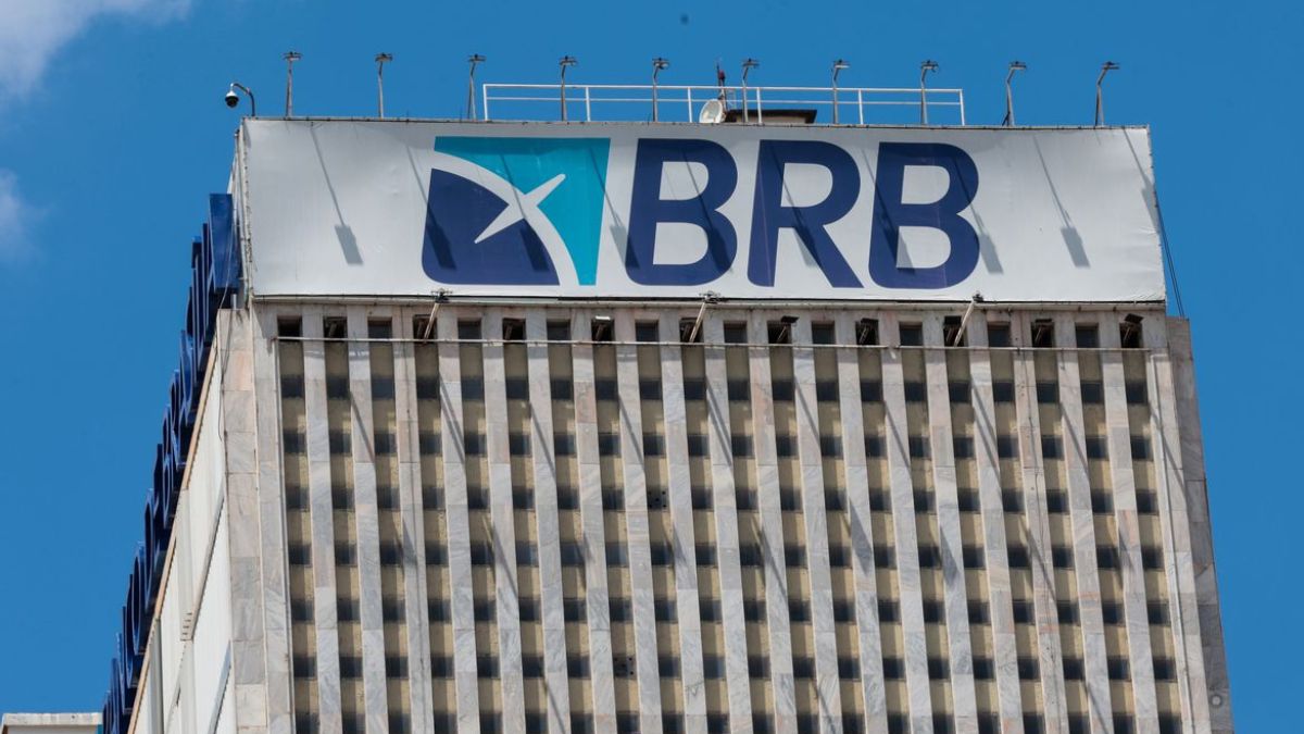 Imagem da fachada do BRB para ilustrar uma matéria jornalística sobre o Patrocínio do BRB ao Flamengo.