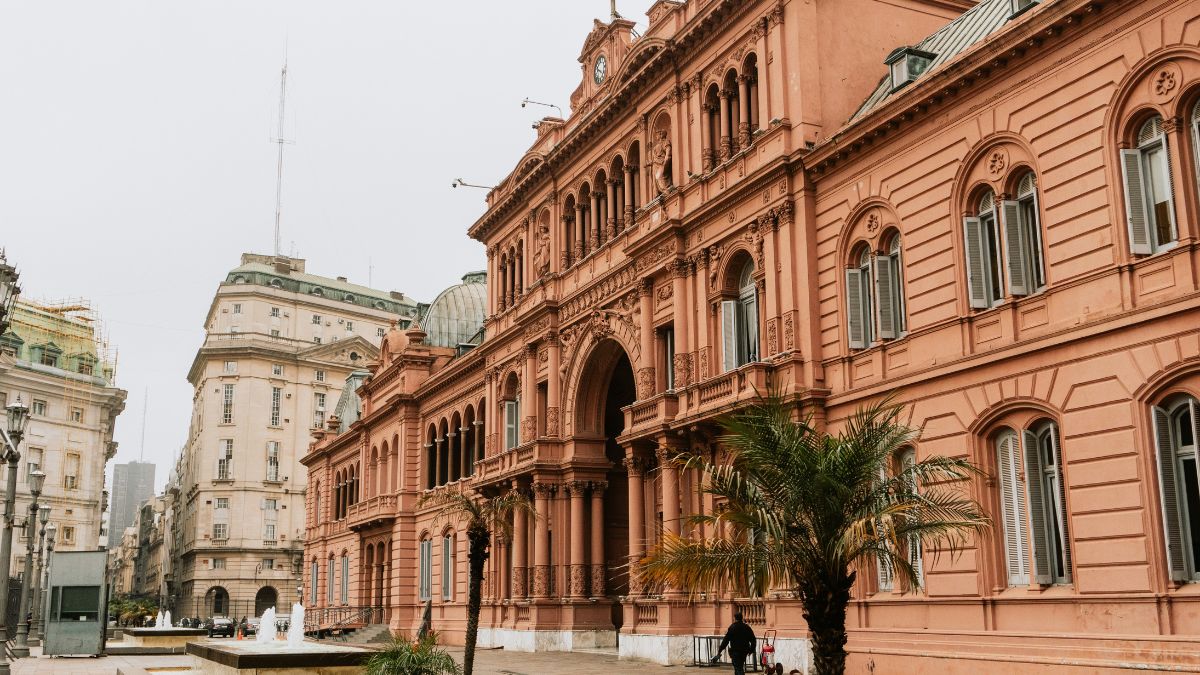 Imagem da Casa Rosada para ilustrar uma matéria jornalística sobre o Superávit da Argentina.