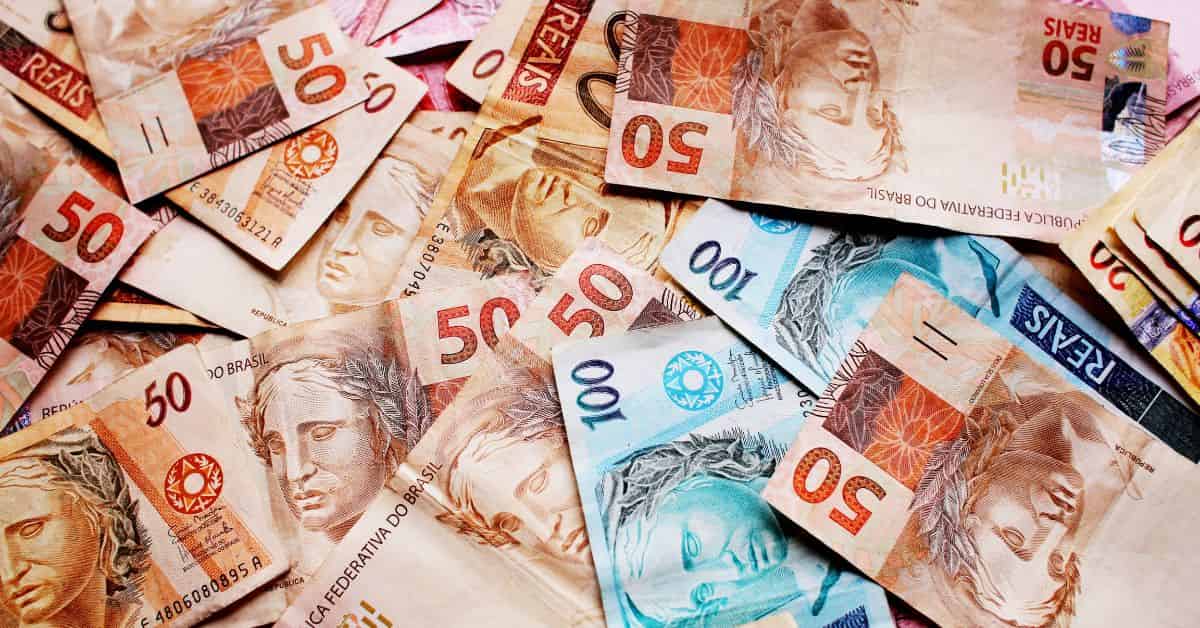 arrecadação de impostos em 2025