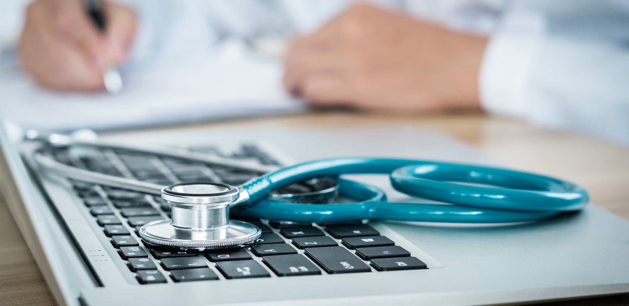 Crise nos planos de saúde e aumento de ações judiciais