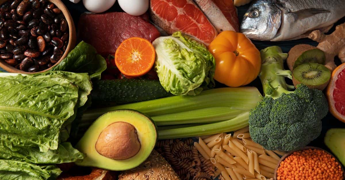 Inflação global de alimentos em 2025 é influenciada pela variação dos preços internacionais de carnes, cereais, óleos vegetais e açúcar