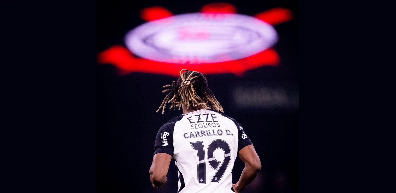 Patrocínio da Ezze para o Corinthians no uniforme oficial