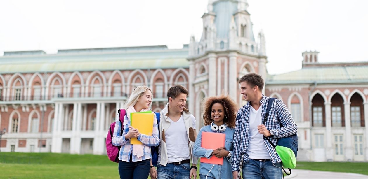 Rankings das universidades globais e economia da ciência