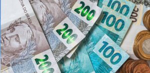 Taxas do Tesouro Direto e curva de juros após IBC-Br