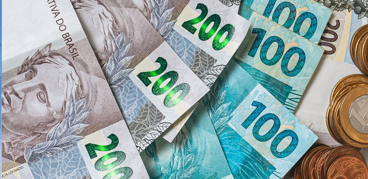 Taxas do Tesouro Direto e curva de juros após IBC-Br