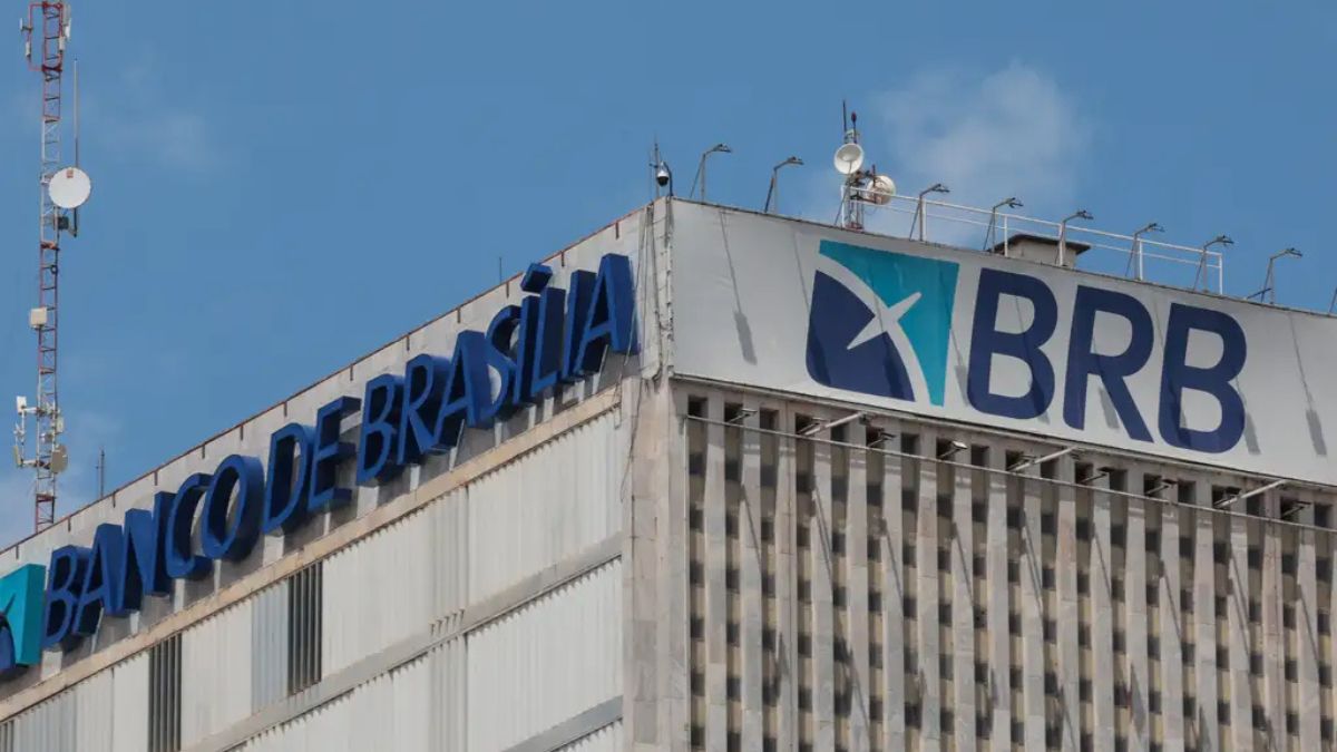 Imagem da fachada do Banco de Brasília para ilustrar uma matéria jornalística sobre a Capitalização do BRB.