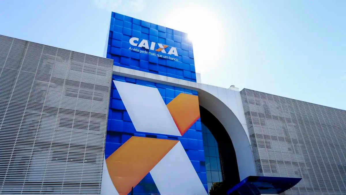Imagem da fachada da Caixa para ilustrar uma matéria jornalística sobre o Lucro da Caixa Seguridade.