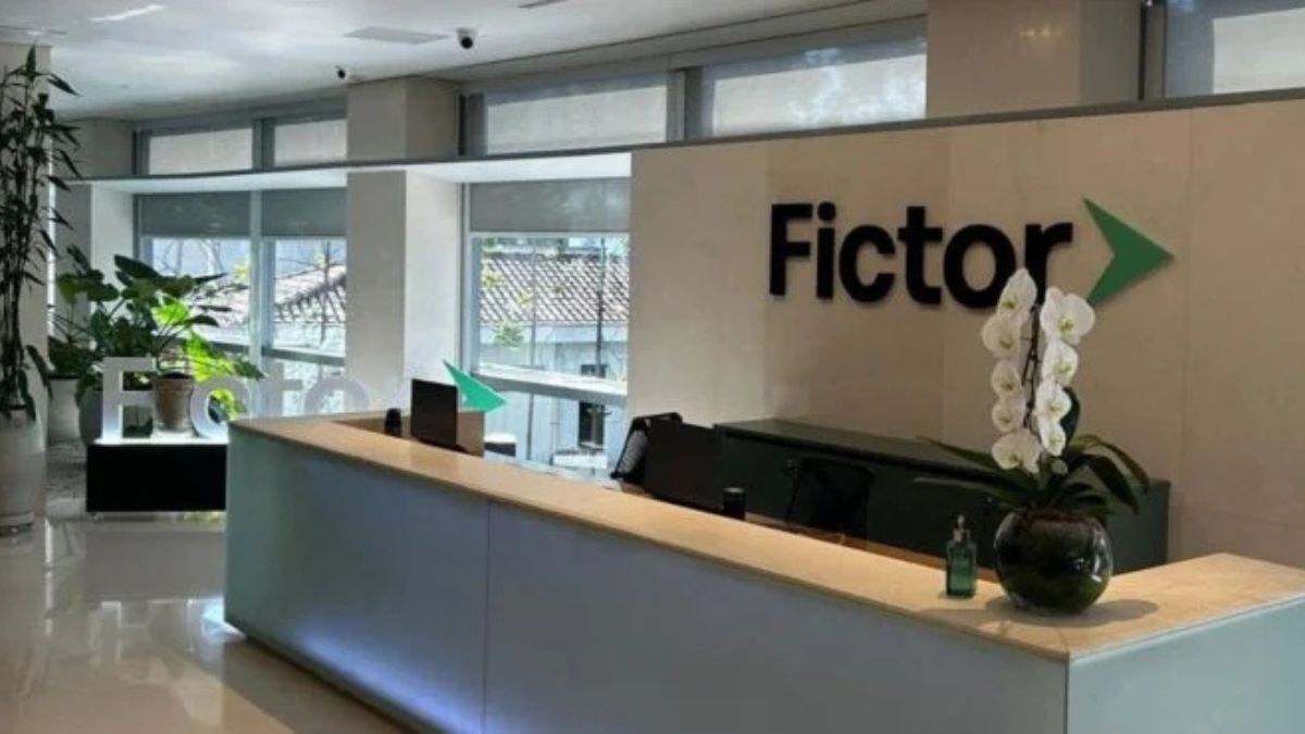 Imagem da recepção (letreiro) do Fictor para ilustrar uma matéria jornalística sobre a recuperação judicial do Grupo Fictor.