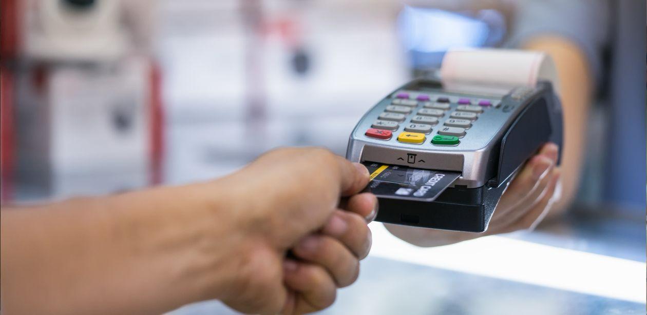 juros do cartão de crédito em alta no Brasil em 2025