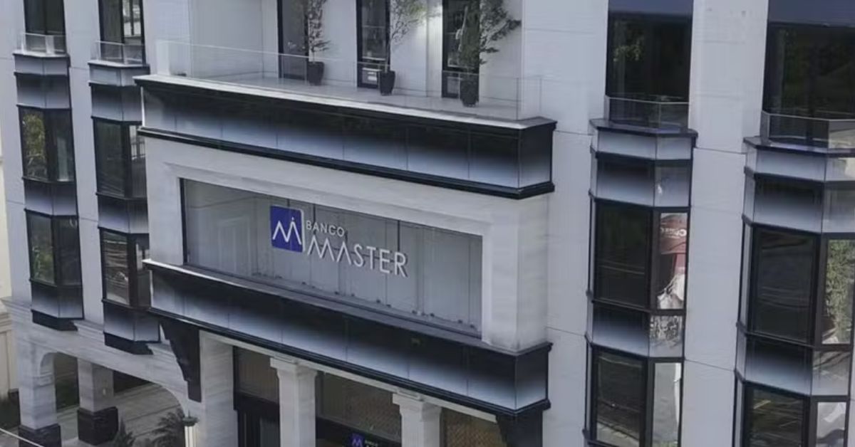Liquidação do Banco Master após decreto do Banco Central afeta acesso a informações públicas
