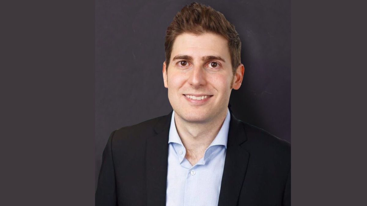 Imagem de Eduardo Saverin para ilustrar uma matéria jornalística sobre os brasileiros mais ricos do mundo.