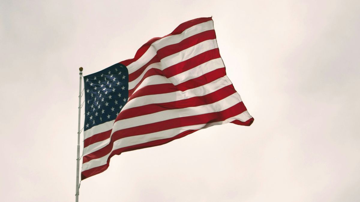 Imagem da bandeira dos Estados Unidos para ilustrar uma matéria jornalística sobre a Investigação dos EUA contra países, incluindo o Brasil.