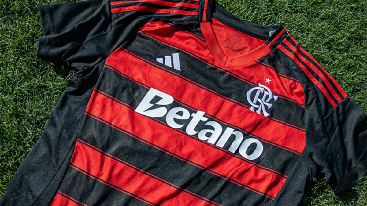 Imagem da camisa do Flamengo para ilustrar uma matéria jornalística sobre os Patrocínios do Flamengo.