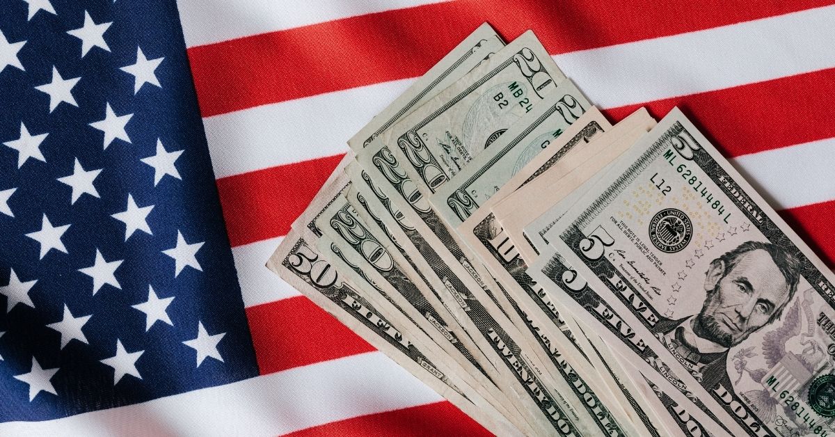 Cotação do dólar hoje reagindo à guerra no Irã