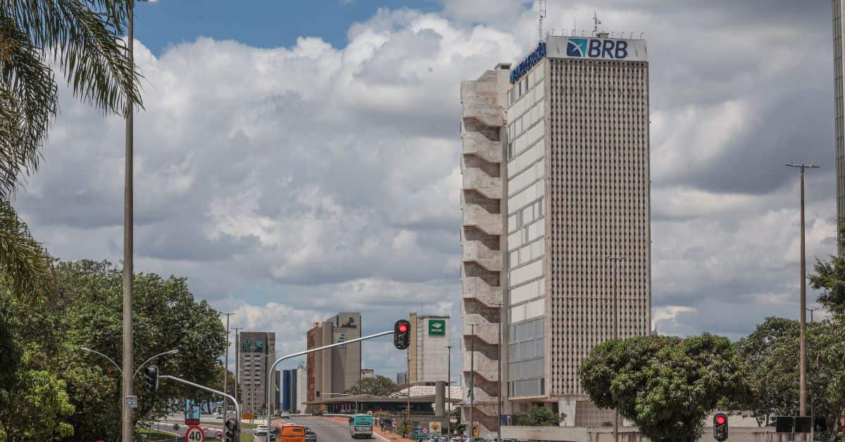 sede do Banco de Brasília durante crise do BRB