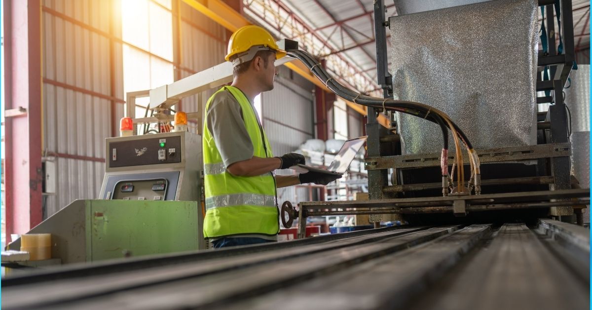 Manufatura nos EUA em linha de produção industrial