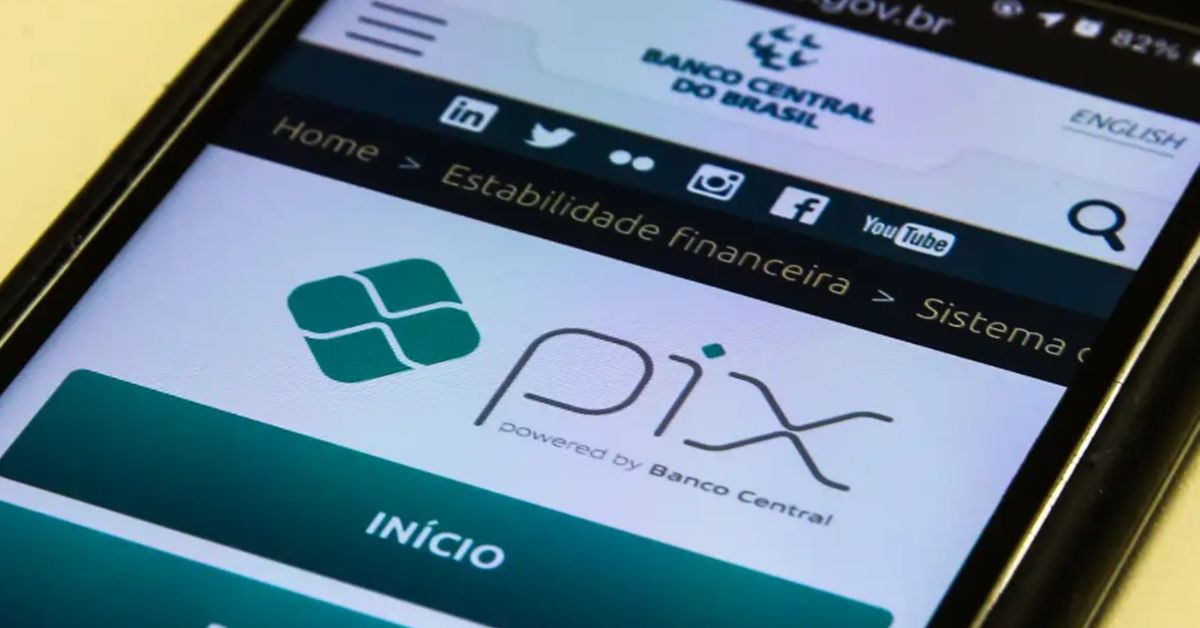 Pix por aproximação em pagamento com celular por NFC