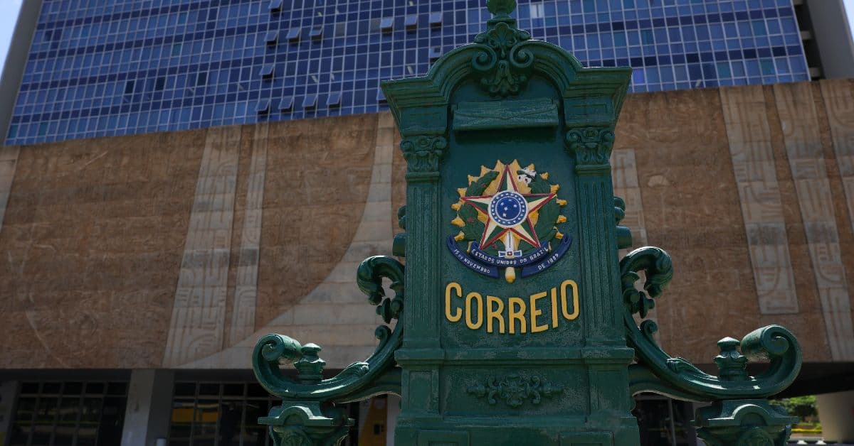reestruturação dos Correios em centro de distribuição
