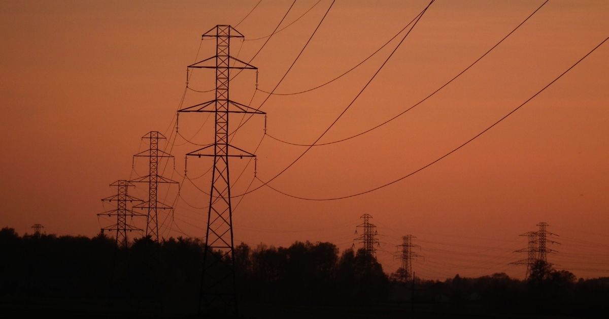 Tarifa de energia 2026 linhas de transmissão e conta de luz