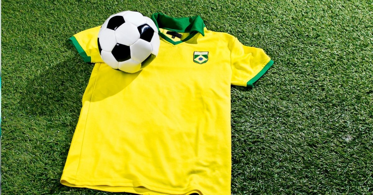 Varejo na Copa com shoppings vazios durante jogo
