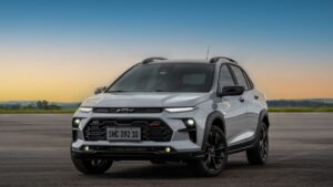 Novo Chevrolet Sonic 2026 chega à Sanauto Fortaleza com IA e design SUV-cupê