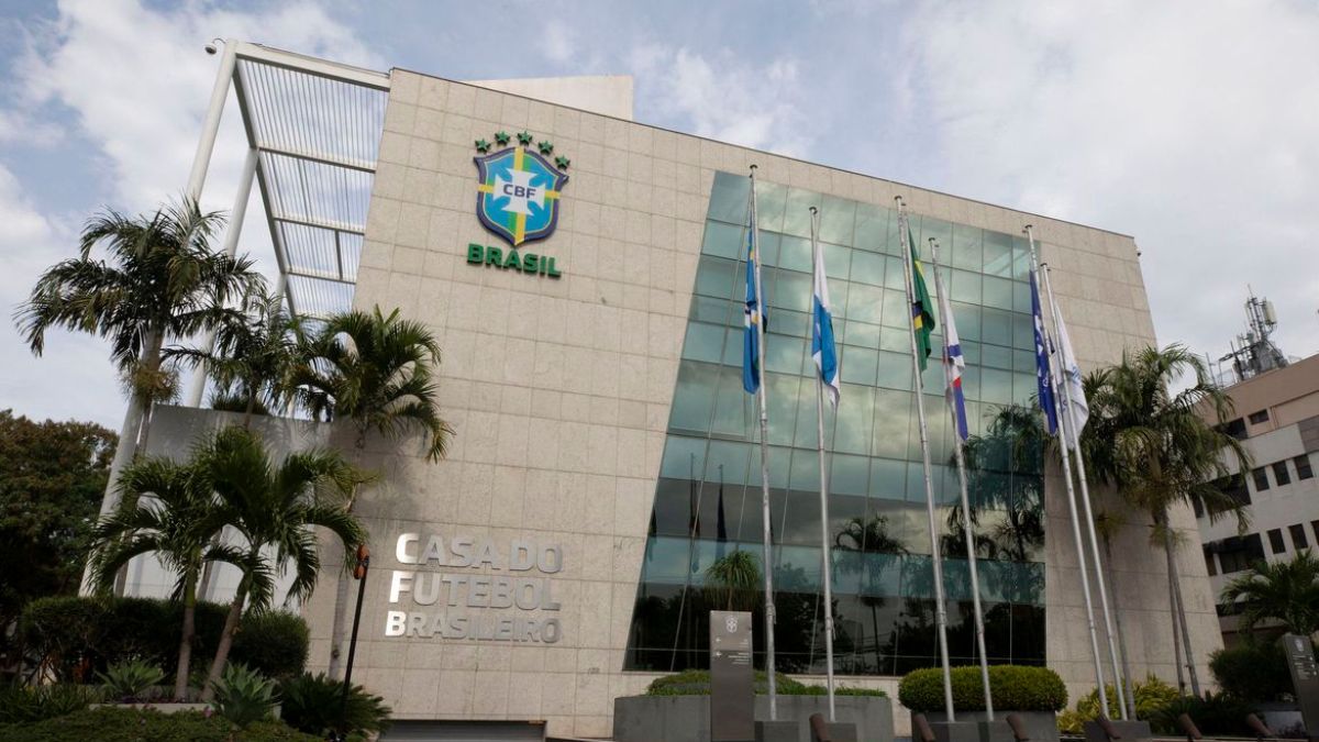 Imagem da sede da Confederação Brasileira de Futebol (CBF) para ilustrar uma matéria jornalística sobre o Déficit da CBF em 2025.