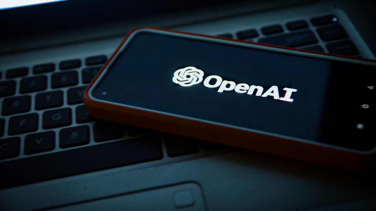 receita da OpenAI crescimento e investimento em infraestrutura de IA