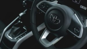 Nova fábrica da Toyota cria 2 mil empregos e recebe produção do Corolla