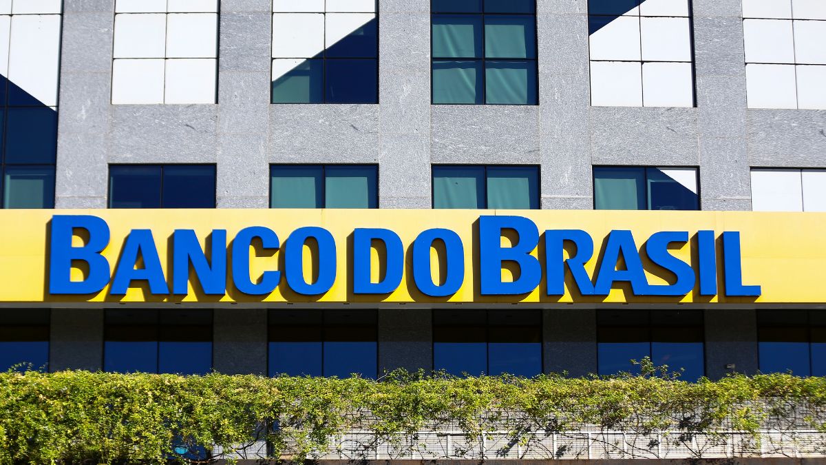 Imagem da fachada do Banco do Brasil para ilustrar uma matéria jornalística sobre a Inadimplência no agro no Banco do Brasil