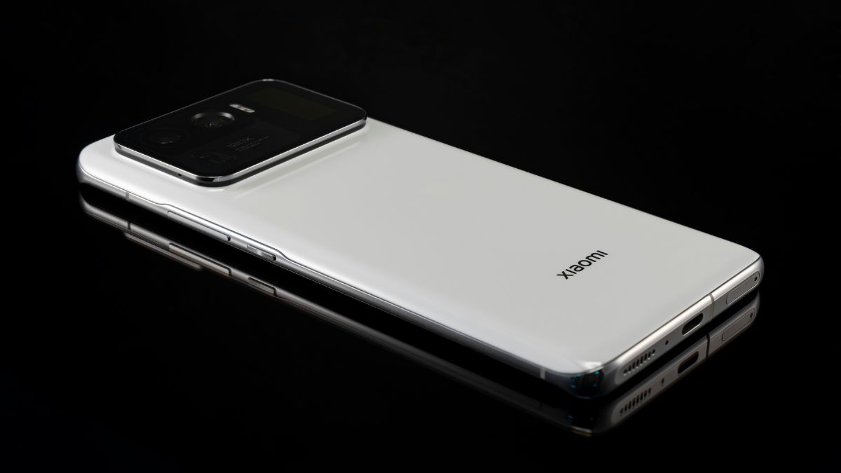 Imagem de um celular da Xiaomi para ilustrar uma matéria jornalística sobre o Lucro da Xiaomi.