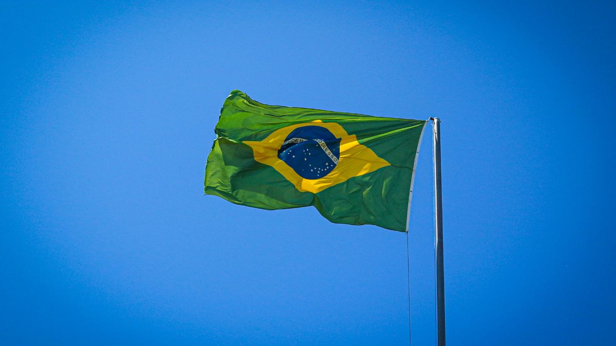 Imagem da bandeira do Brasil para ilustrar uma matéria jornalística sobre as dificuldades de fazer negócios no Brasil.