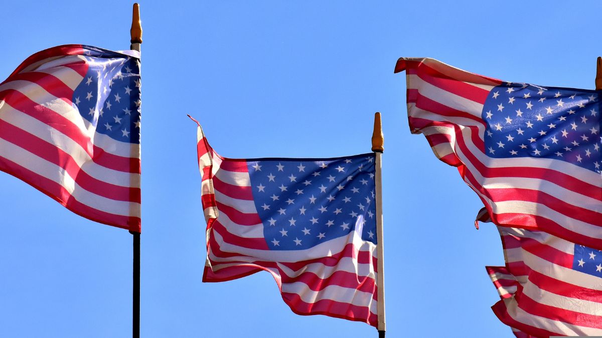 Imagem da bandeira dos Estados Unidos para ilustrar uma matéria jornalística sobre o PIB dos Estados Unidos.