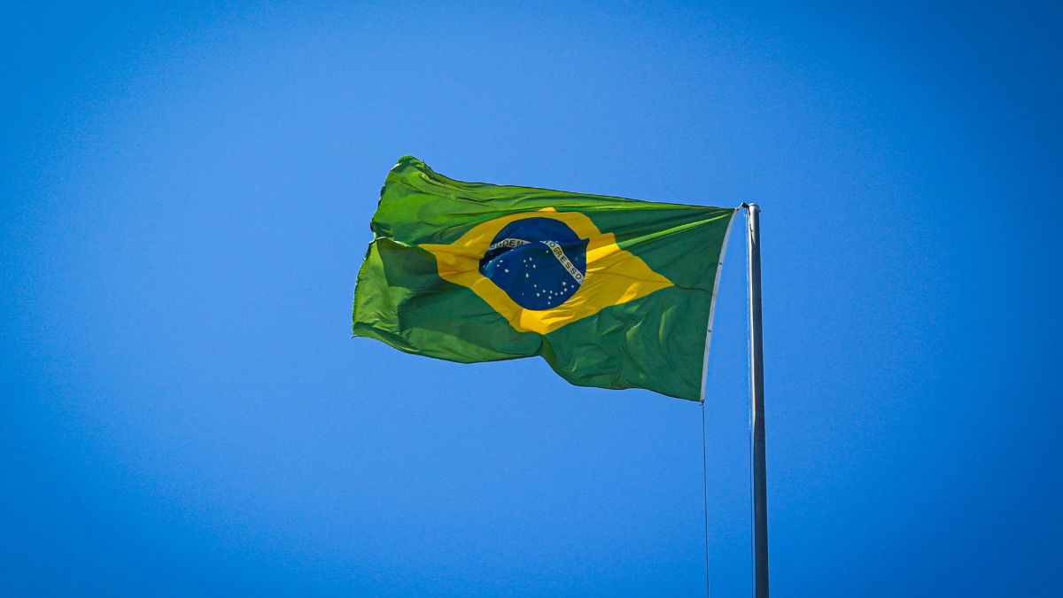 Imagem da bandeira do Brasil para ilustrar uma matéria jornalística sobre o Ranking das maiores economias do mundo.