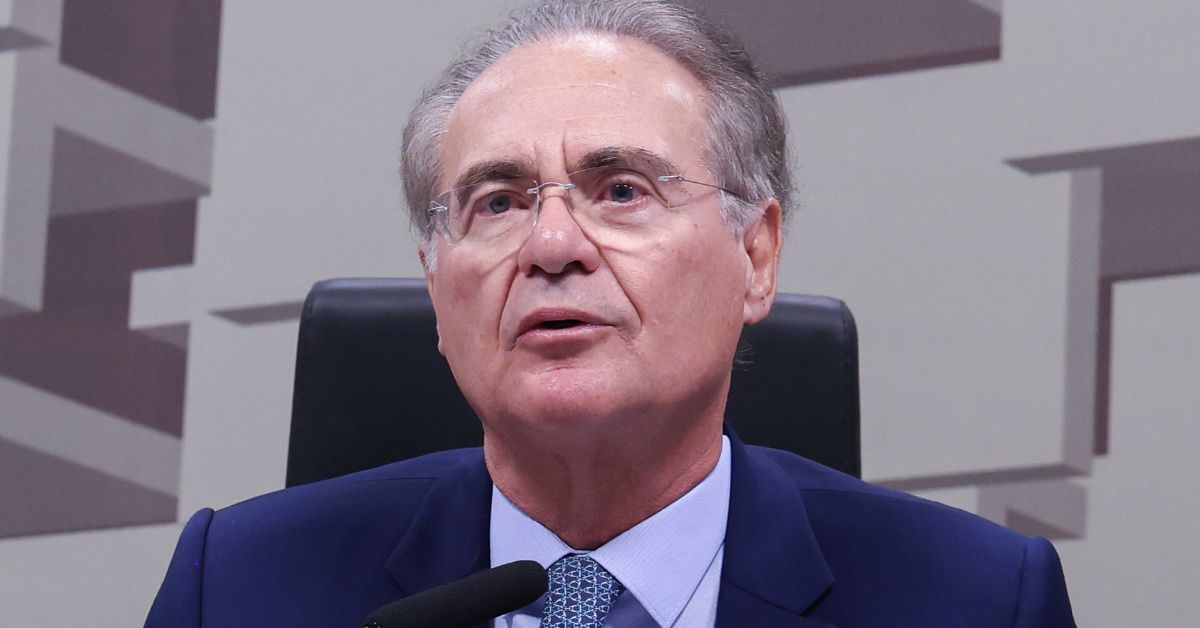 Senador Renan Calheiros durante reunião da Comissão de Assuntos Econômicos do Senado ao defender proposta sobre ampliação do FGC após crise do Banco Master.