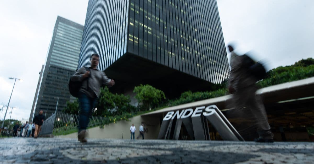 Fachada do BNDES no Rio de Janeiro durante divulgação do lucro trimestral do banco