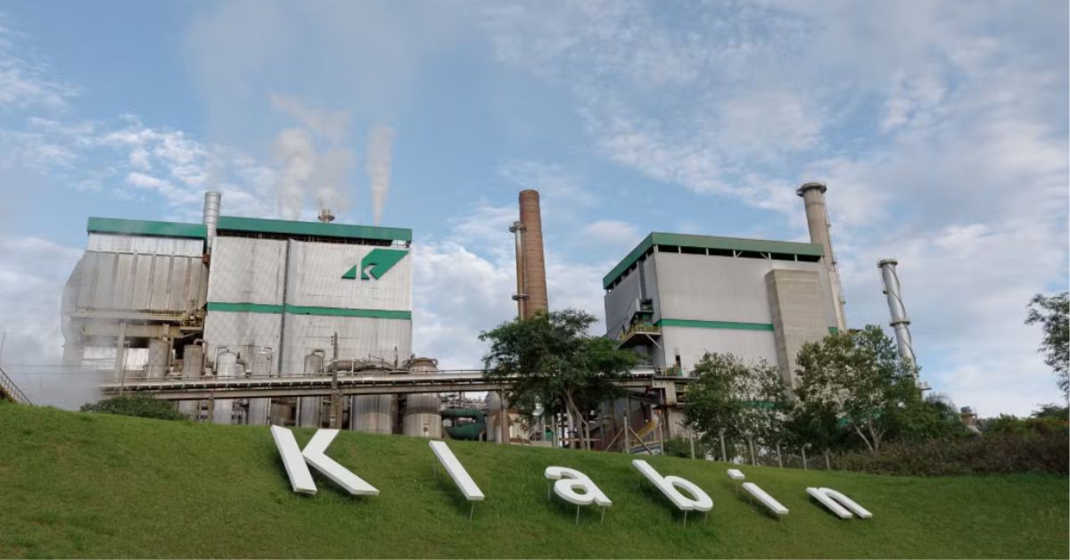 Fábrica da Klabin durante operação industrial no resultado do 1T26