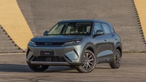 Atto 2 DM-i Flex estreia com tecnologia inédita da BYD no Brasil