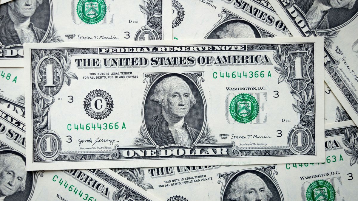 Imagem de dólar para ilustrar uma matéria jornalística sobre o Fluxo cambial do Brasil.