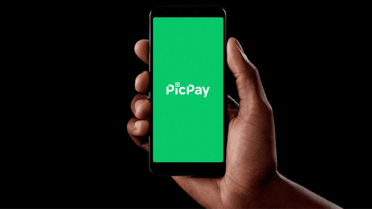 Imagem de um celular no aplicativa da PicPay para ilustrar uma matéria jornalística sobre o Lucro da PicPay.