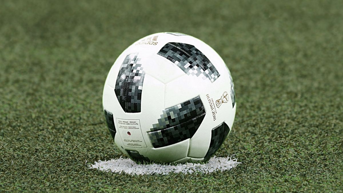 Imagem da bola da copa do mundo para ilustrar uma matéria jornalística sobre as Seleções mais valiosas da Copa do Mundo.