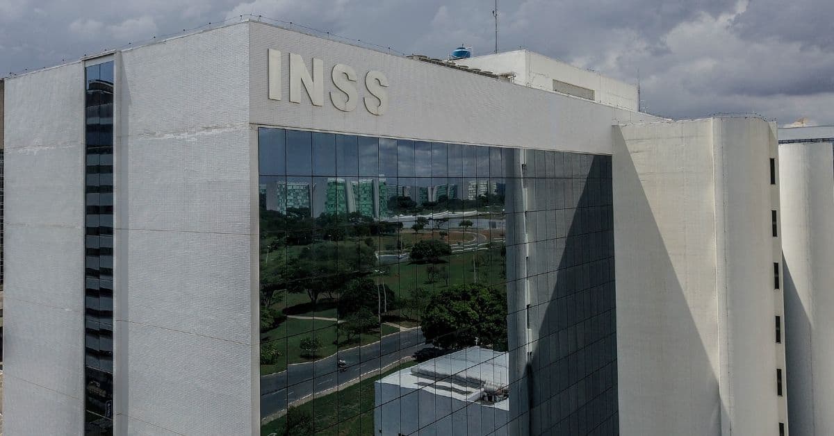 Prédio do INSS em Brasília, órgão responsável pela análise dos pedidos de aposentadoria especial e eventuais revisões após decisão do STF.