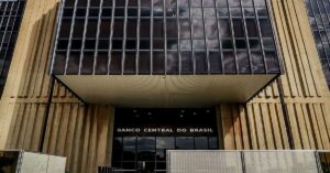 Relatório Focus hoje mantém Selic em 14% e adia alívio do crédito