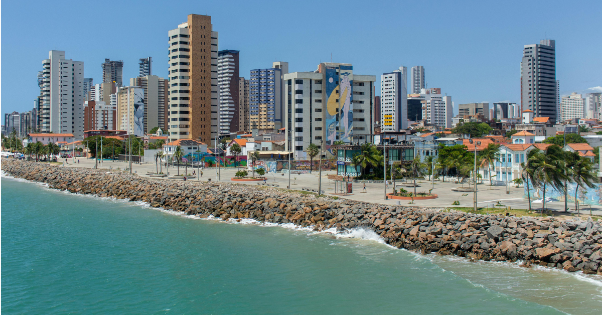 Fortaleza aparece como o segundo destino doméstico mais buscado para julho e reforça o papel da capital como principal porta de entrada do turismo no Ceará.