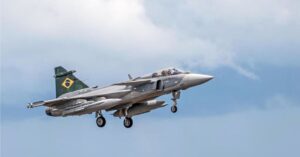 Produção de caças Gripen no Brasil amplia papel da Embraer nos planos globais da Saab