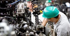 Produção industrial brasileira cresce apesar dos juros altos, mas avanço se concentra em poucos estados
