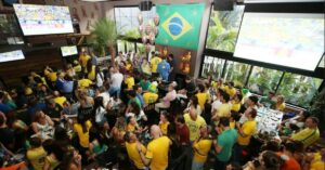 Avanço do Brasil na Copa do Mundo deve elevar em 20% o movimento de bares e restaurantes