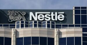 Tarifa dos EUA sobre produtos brasileiros mobiliza Coca-Cola, Nestlé e outras multinacionais