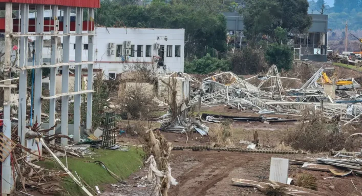 Enchentes - Chuvas - Destruição - Meio Ambiente - Rio Grande do Sul - Linha Branca