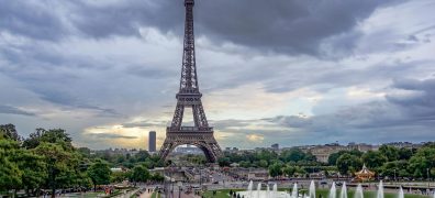 Preços de hotéis em Paris caem quase pela metade durante as Olimpíadas.