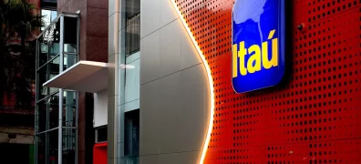 Itaú é acusado de operar esquema milionário de vendas com cartões